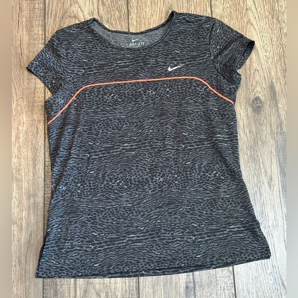 Small Grey/Black Animal Print Nike Shirt